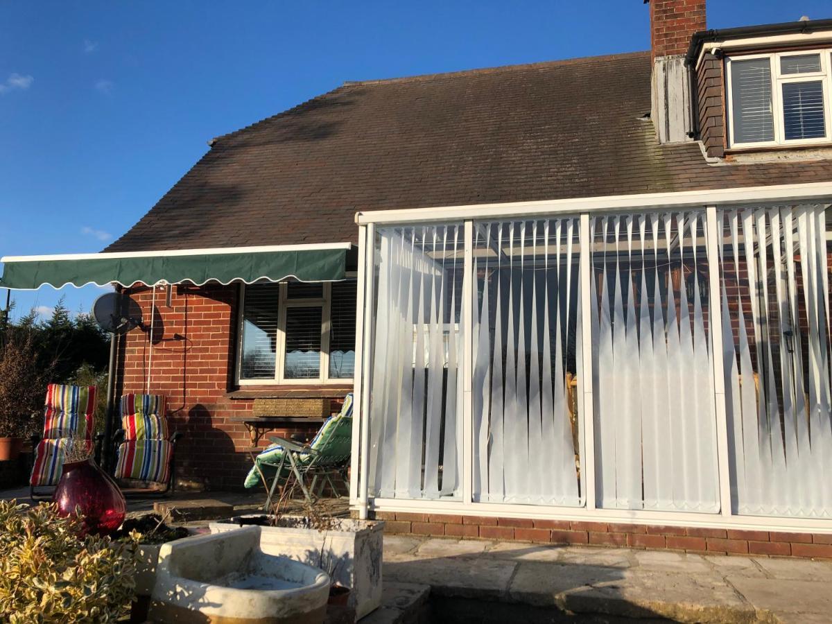 Bed & Breakfast Ponders End