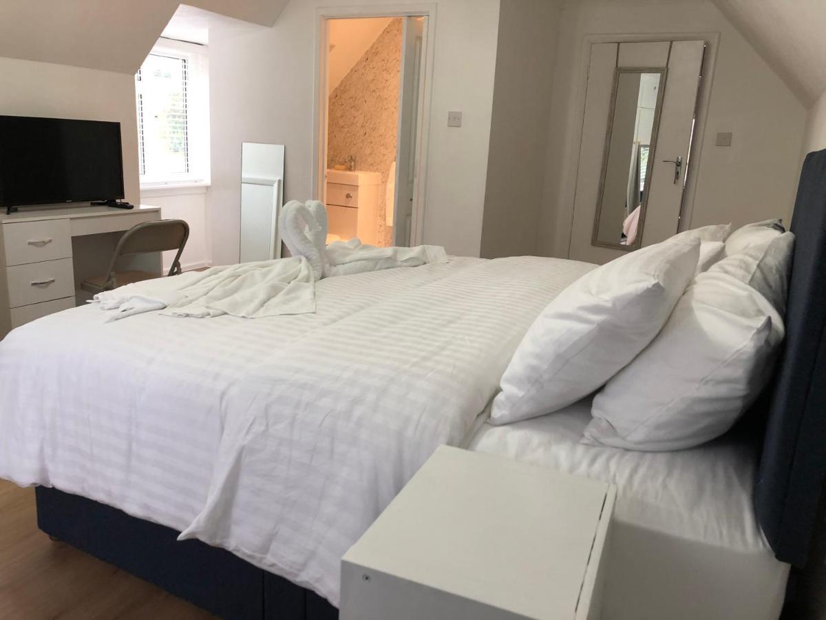 Bed & Breakfast Ponders End *