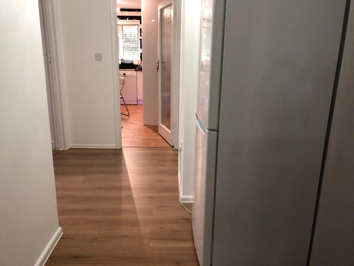 Bed & Breakfast Ponders End