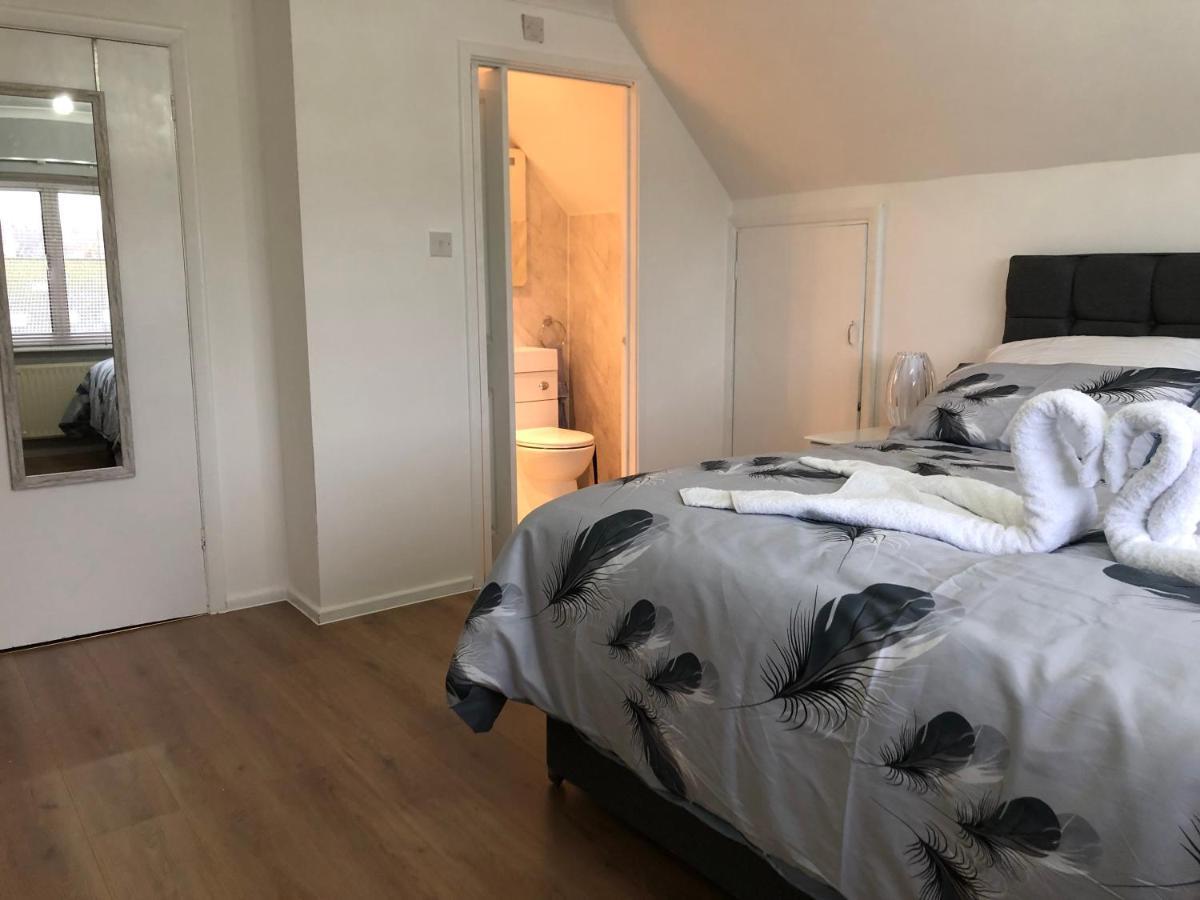 Ponders End Bed & Breakfast